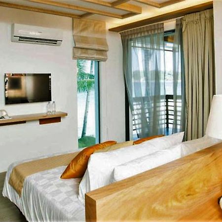 Infinity Resort Puerto Galera Zewnętrze zdjęcie