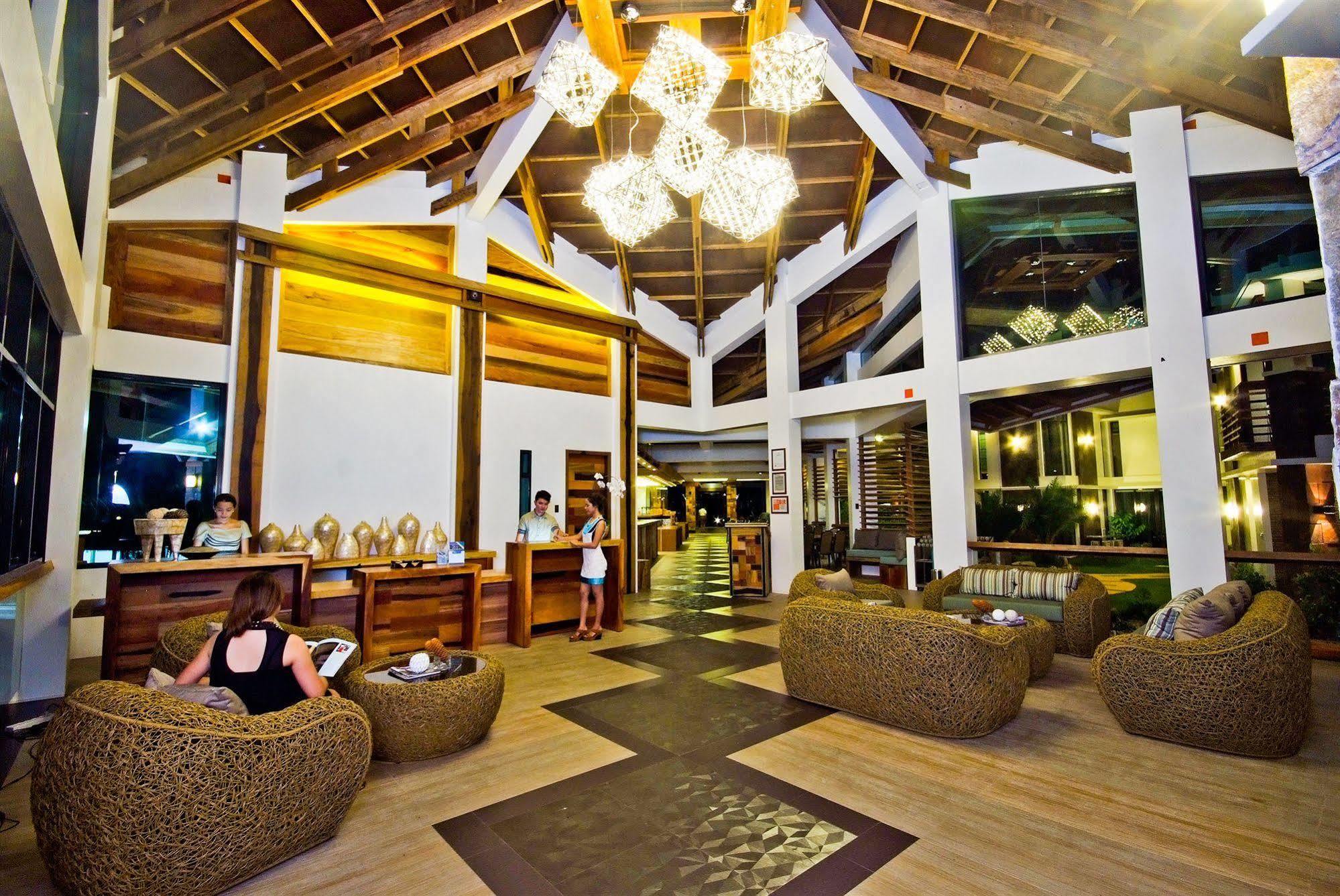 Infinity Resort Puerto Galera Zewnętrze zdjęcie